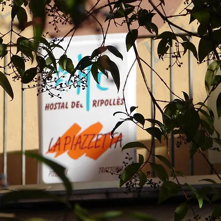 Del Ripolles بيت ضيافة